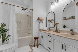 Dusche, Haartrockner, Seife