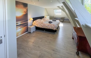 5 bedrooms, iron/ironing board, travel cot, free WiFi
