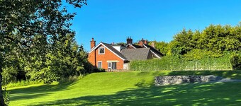 Spacious 4-bedroom house in charming Carrickfergus.