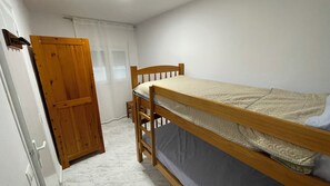 3 bedrooms, WiFi