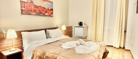 Comfort-huone, jokinäköala | Silitysrauta/-lauta, ilmainen Wi-Fi