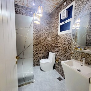 Dusj, boblebad, hårføner og bidé