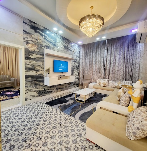 Luxurious 6 Bedrooms Villa with Private Swimming pool.