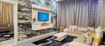 Luxurious 6 Bedrooms Villa with Private Swimming pool.