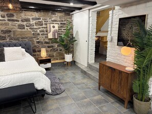 2 sovrum, strykjärn/strykbräda, wi-fi och sängkläder