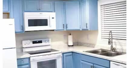 Lovely 4-bedroom house in Holly Springs with AC, WiFi