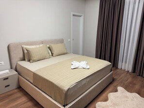 2 bedrooms, iron/ironing board, WiFi, bed sheets