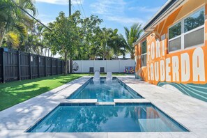 Ulkouima-allas, lämmitetty uima-allas