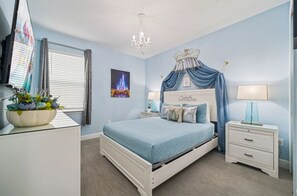 11 makuuhuonetta, silitysrauta/-lauta, vauvan matkasänky, ilmainen Wi-Fi