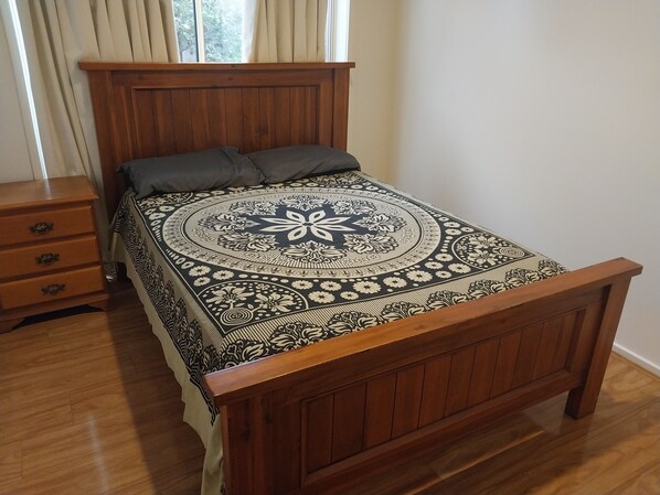 3 bedrooms, WiFi, bed sheets