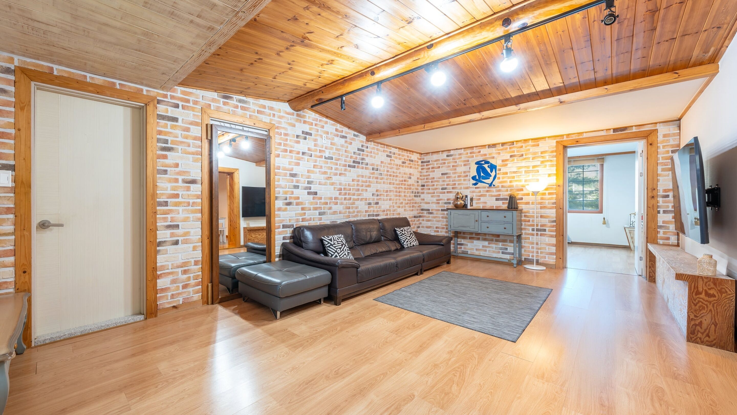 Basic Room, 2 Bedrooms (Yellow Bear (Triple Room)) | 1 bilik tidur, Wi-fi percuma 