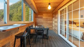 Basic Room, 1 Bedroom (Small Tree) | 1 bedroom, free WiFi