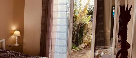 2 soverom, strykejern/-brett, wi-fi (inkludert) og sengetøy