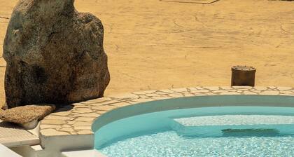 Villa Sandalia with private pool and jacuzzi