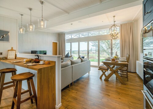 2 bedroom accommodation in Crosby-on-Eden