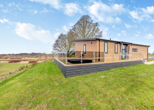 2 bedroom accommodation in Crosby-on-Eden