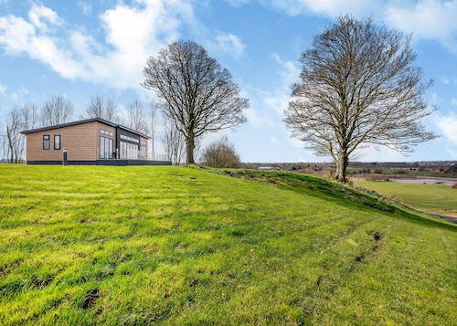 2 bedroom accommodation in Crosby-on-Eden