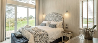 2 bedroom accommodation in Crosby-on-Eden