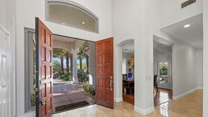 Interior - PalmSpring Luxury Vacation Home-Salted Pool & Spa. (Thousand Palms)