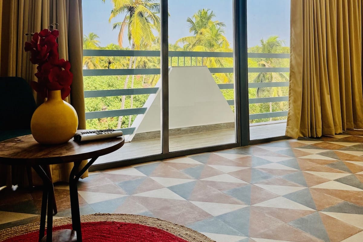 1 bedroom, individually decorated, iron/ironing board, free WiFi