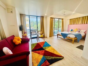 Individually decorated, iron/ironing board, free WiFi, bed sheets - Mela By Half (Calangute)