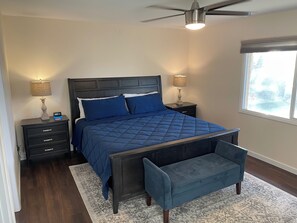 3 bedrooms, desk, iron/ironing board, travel crib