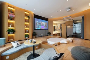 Honeymoon Double Room, River View - ChongQing BackHome Riverview Hotel (Chongqing)