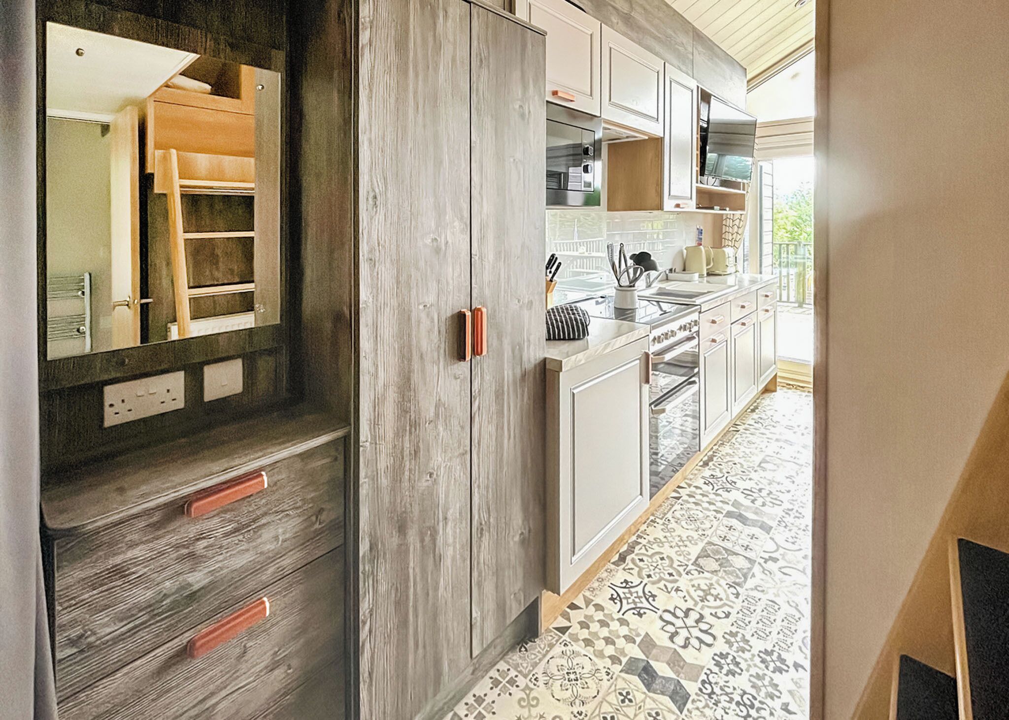 Fridge, oven, stovetop, toaster