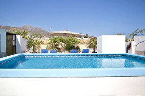 Pool - R009. CASA LIDIA - House with swimming pool (Nerja)