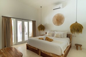 Deluxe Villa, Pool View | In-room safe, cribs/infant beds, rollaway beds, free WiFi