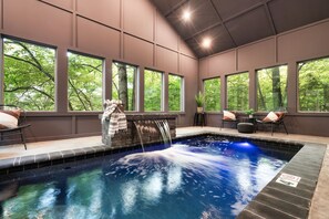 Inomhuspool och uppvärmd pool