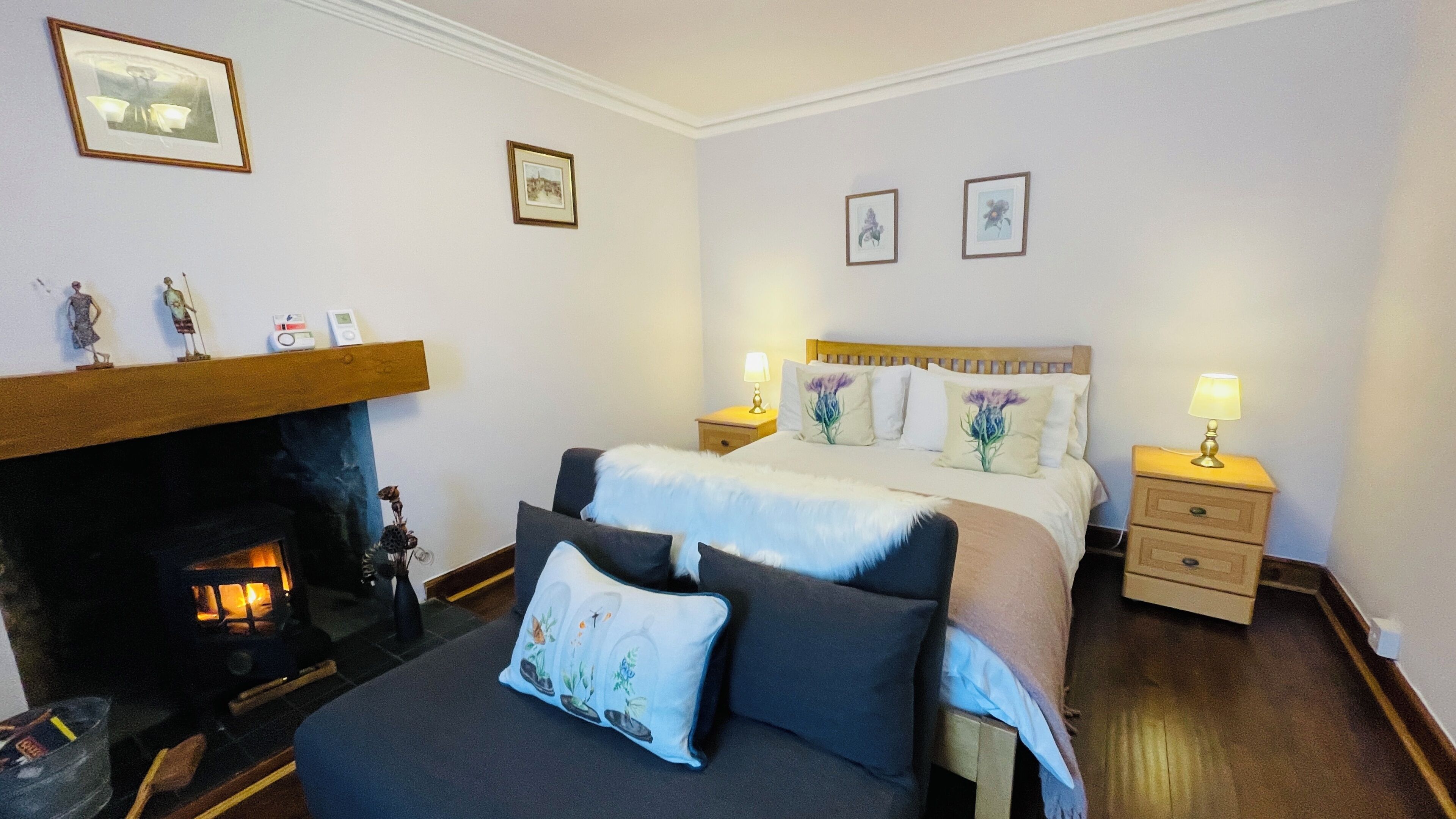 Blackout drapes, travel crib