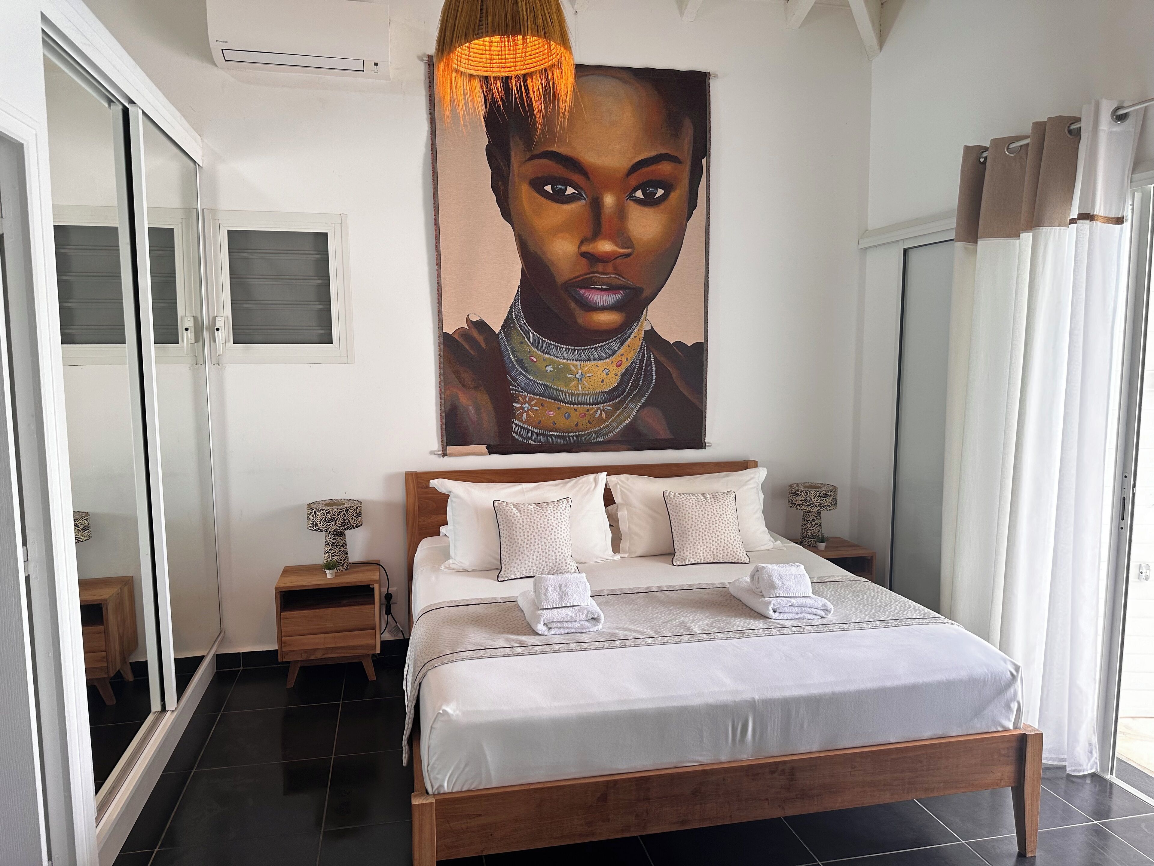 5 chambres, fer et planche à repasser, lit parapluie, Wi-Fi