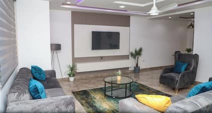 Beautiful Serviced apartment at Nanakrom, Accra