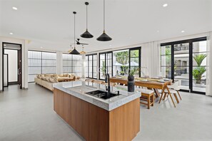 Interior detail - Kros Villa by Kozystay - Legian (Kuta)