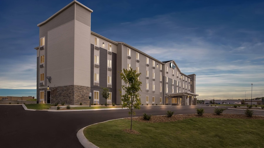 WoodSpring Suites Jackson Hub City