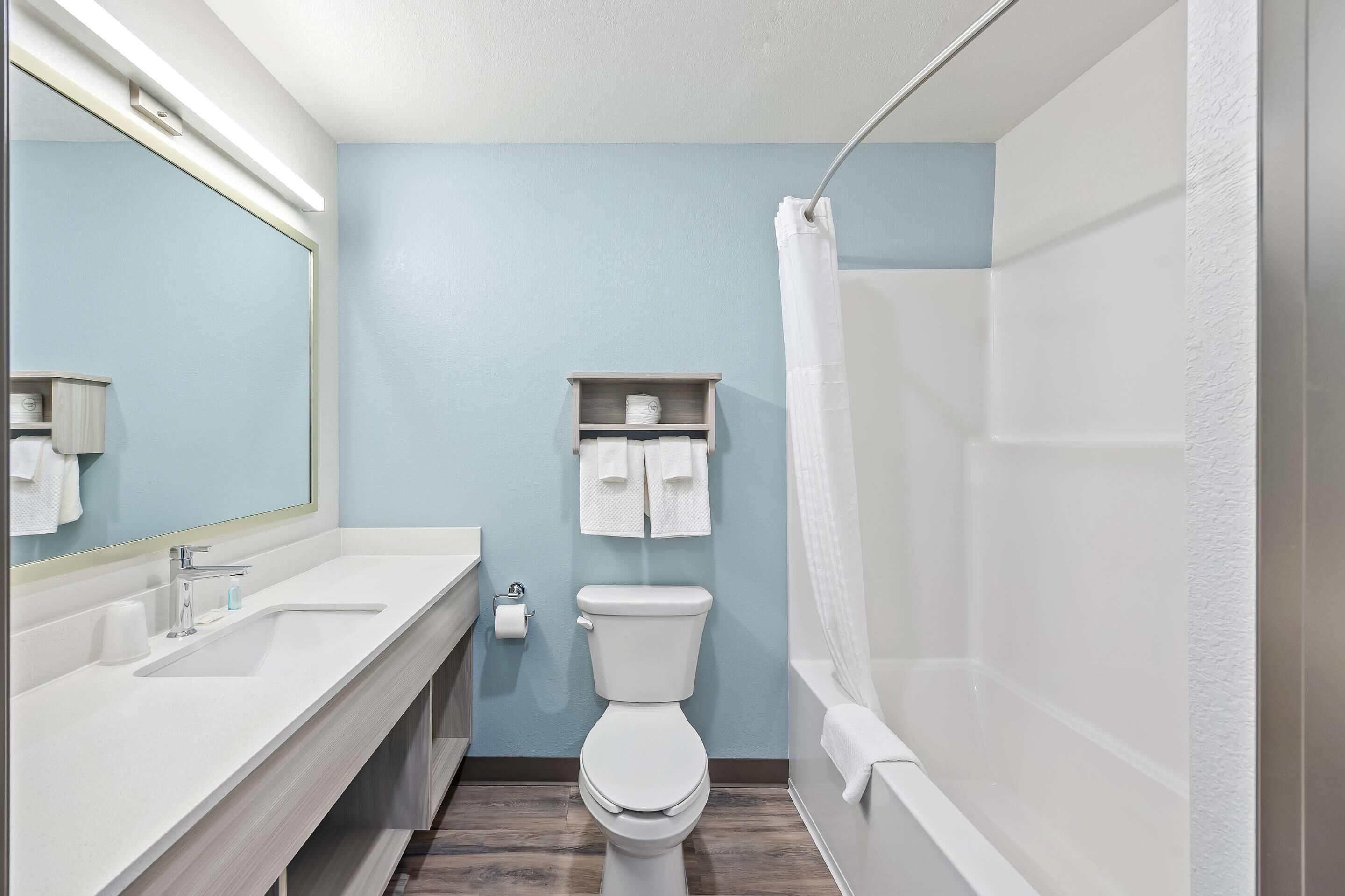 Suite, 1 Queen Bed, Non Smoking | Blackout drapes, free WiFi, bed sheets