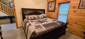 4 bedrooms, desk, free WiFi, bed sheets