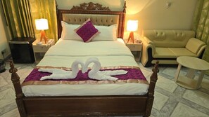 3 bedrooms, iron/ironing board, WiFi