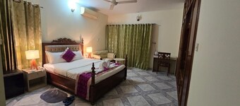 Elegant House in Baridhara Diplomatic Zone