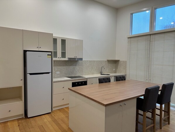 Private kitchen - Golf and Beach Escape at 13th Beach for all the Family (Connewarre)