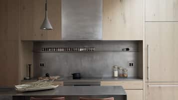 Kühlschrank, Ofen, Herdplatte, Geschirrspüler