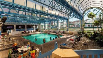 Indoor pool, 3 outdoor pools, pool umbrellas, pool loungers