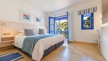 Apartment, 2 Bedrooms, Patio | In-room safe, iron/ironing board, free WiFi, bed sheets