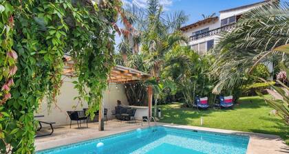 Traditional 4BR Villa w Private Pool - Golden Zone