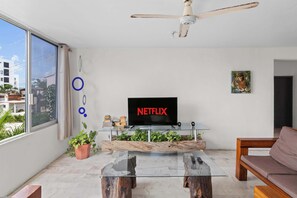 TV, offices - Traditional 4BR Villa w Private Pool - Golden Zone (Bucerías)