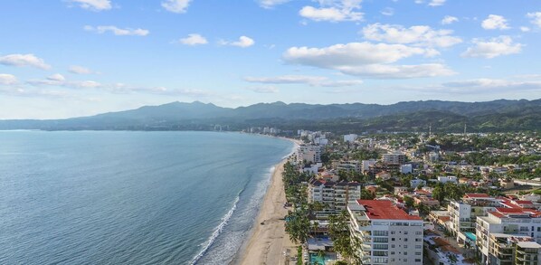 Beach nearby - Traditional 4BR Villa w Private Pool - Golden Zone (Bucerías)