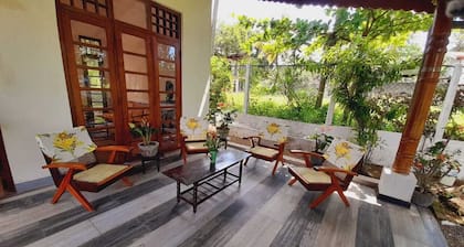 Olive Green Villa in Negombo for Airport Transit