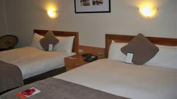 3 bedrooms, WiFi, bed sheets