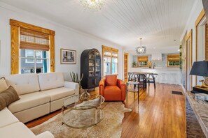 Smart TV - Welcome to The Schoolhouse – A charming cottage in historic Monticello, Florida. (Monticello)